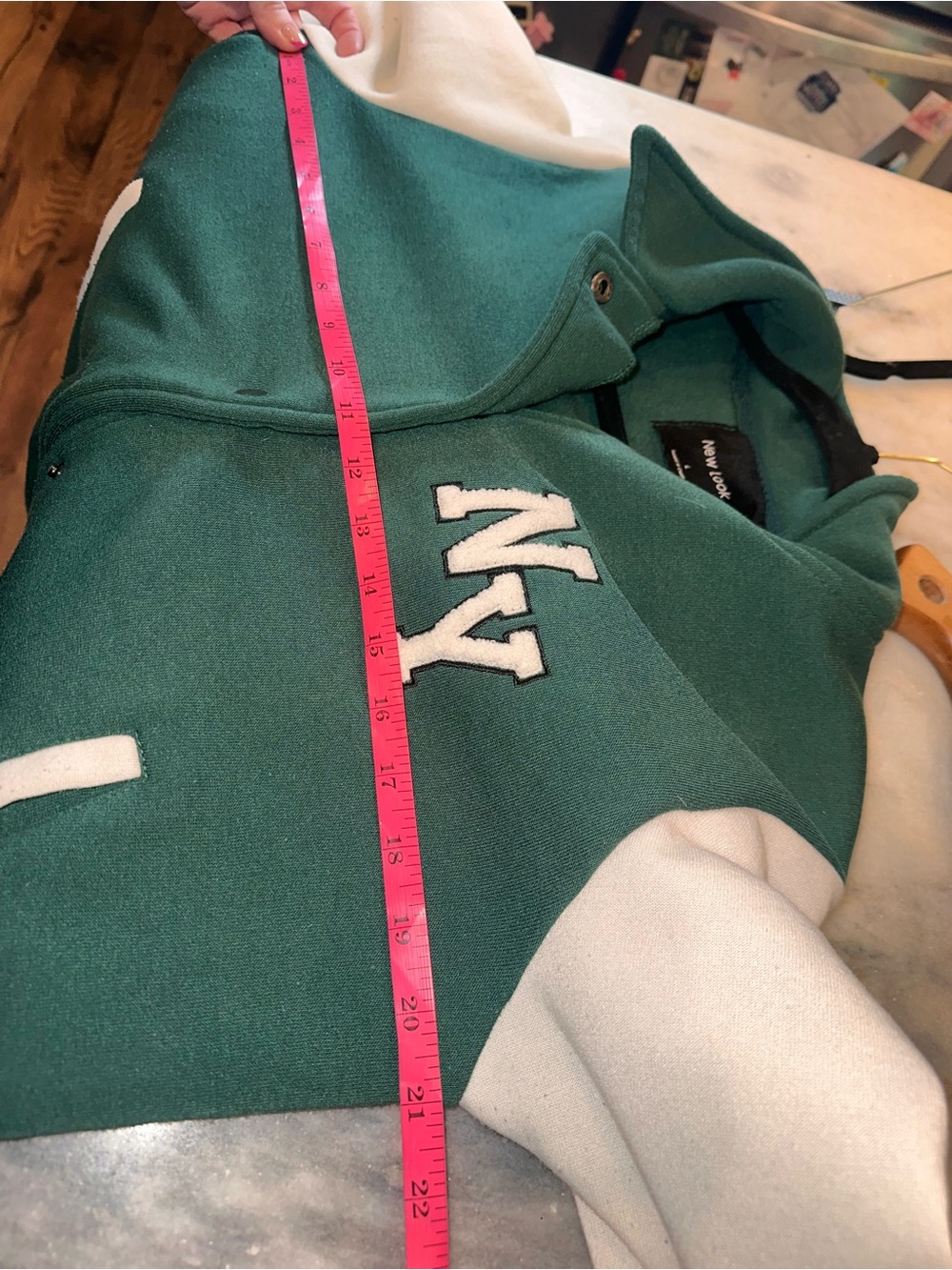Yankees Size Large Women's New Look Green and White NY Varsity Jacket - Picture 10 of 10